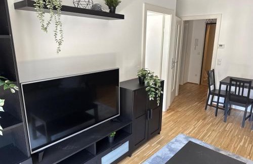 Floridsdorf Apartment | 2BR, Danube, Central, U6 & S-Bahn - Axara Housing BRN 39