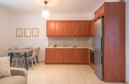 Attiki Apartment | 2BR Escape by Attiki Metro