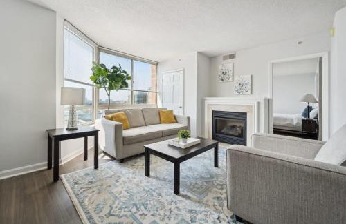 Ballston Apartment | 2BR Executive City Suite With Gym & Pool