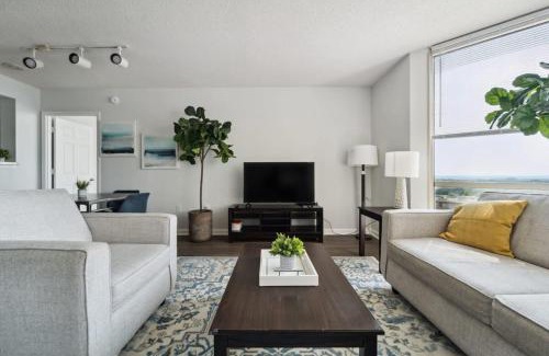 Ballston Apartment | 2BR Executive City Suite With Gym & Pool