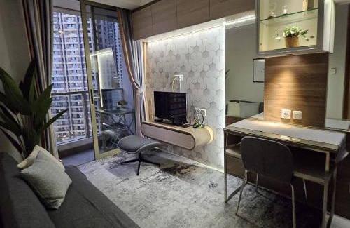 Jakarta Apartment | 2BR Flat Taman Anggrek Residence