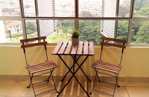 Tebrau Apartment | 2BR FREE WiFi near Austin Water Themepark (1-5pax)