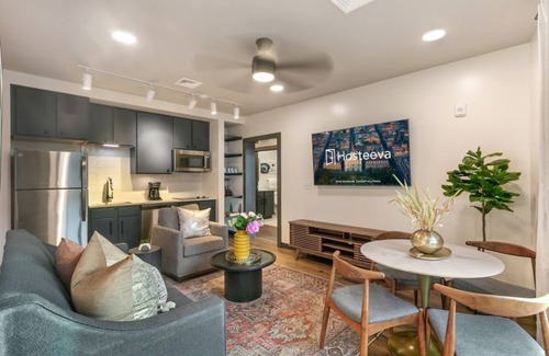 Central Business District Hotel | 2BR Haven Condo Steps to Mississippi River