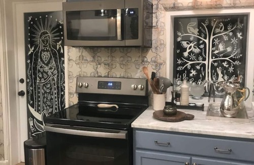 Santa Fe RV Rental | 2br Historic Adobe - 2acr Homestd A/C Exquisite NEW to VRBO!