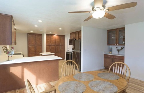 Southeast Bend House | 2BR | Hot Tub | Dog Friendly - 2mi to Old Mill