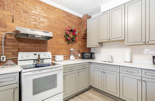 Central Hamilton Apartment | 2BR King Apt - Netflix Included!
