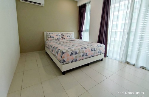 Geylang Condo | 2BR Large Bedrooms Apartment Kallang Central City