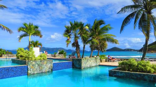 Red Hook Resort | 2BR Luxury Beachfront Duplex Villa on Sapphire Beach III