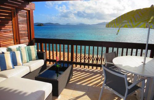 Red Hook Resort | 2BR Luxury Beachfront Duplex Villa on Sapphire Beach III