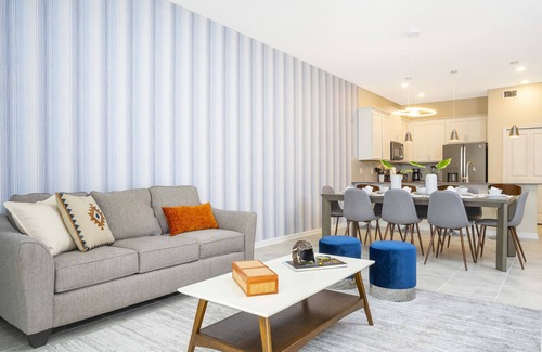 Four Corners Condo | 2BR Luxury Condo: Game Room, Pool, Disney Close