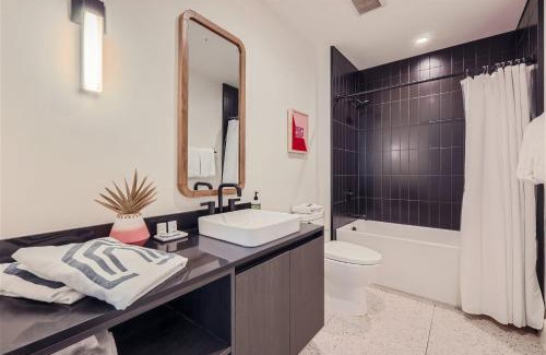 Rainey Street Historic District Apartment | 2BR Luxury with Views and Rooftop pool in Austin