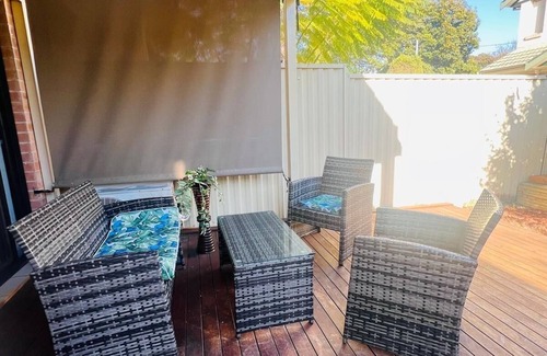 Northmead House | 2BR Northmead | Free Parking | Near Hospital & M2