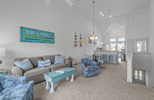 Bermuda Bay House | 2BR Sea Glass Castle at Cambridge Cove in Bermuda Bay