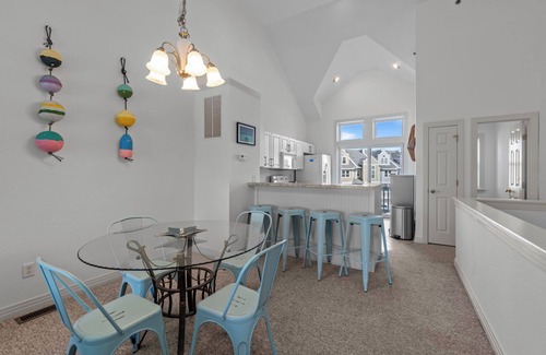 Bermuda Bay House | 2BR Sea Glass Castle at Cambridge Cove in Bermuda Bay