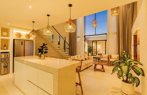 Munggu Villa | 2BR Serenity Villa in Seseh – Near the Beach Hybrid