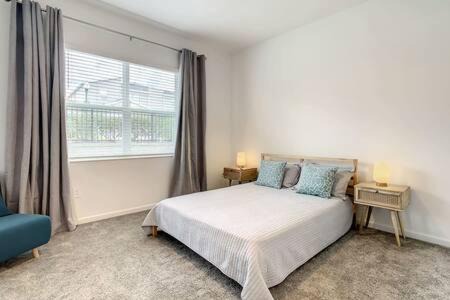 Four Corners House | 2BR Themed Condo with Waterparks Access