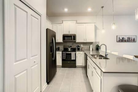 Four Corners House | 2BR Themed Condo with Waterparks Access