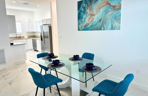 Downtown Fort Lauderdale House | 2BR Tropical Retreat Near Beach, Airport & Downtown