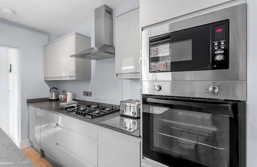 Norwich House | 2BR Victorian Home |6 Mins Drive To Norwich Castle