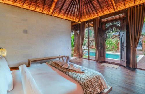 Sayan Villa | 2BR Villa Amethyst Private Pool & Rice Field Vibes