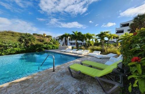 Sint Michiel Apartment | 2BrApt#14 at GreenView Blue Bay-Family Friendly & Remote Working