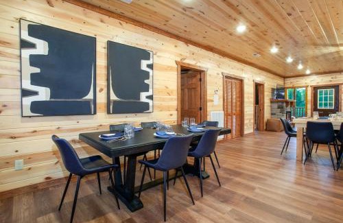 Sevierville House | 2Cabins 16BR Sleeps42 Hot Tub Indoor Pool and Gazebo