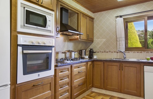Puigventos Villa | 2CIP01-10pax - House for up to 10 people with private pool in a quiet location