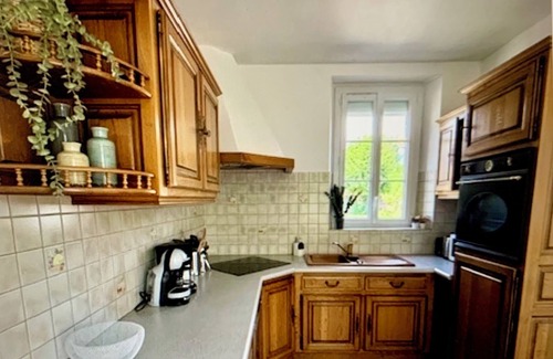 Gouville-sur-Mer House | 2km from the beach, charming village house