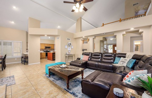 Chandler House | 😍2MasterSuites⛱️Business & Family Retreat🌇HeatedPool🌄Arcade😍DwnTwnChandler