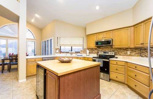 Chandler House | 😍2MasterSuites⛱️Business & Family Retreat🌇HeatedPool🌄Arcade😍DwnTwnChandler