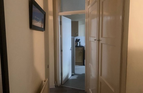 Hammersmith Broadway Apartment | 2mins from Hammersmith st cozy 2-bed