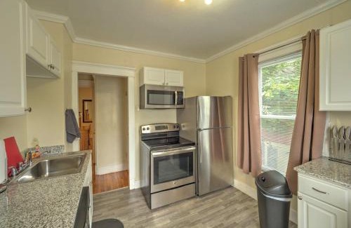 Oneonta Apartment | 2nd Base Apt 2 All Star Baseball Rentals