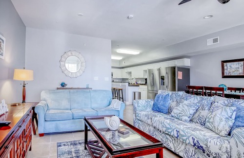 Crescent Beach Condo | 2nd-Floor 2-Story Home w/Balconies, Ping-Pong Table, Shared Outdoor Pool, WiFi
