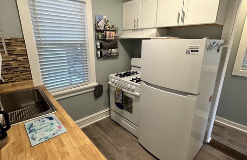 North End Condo | 2nd Floor 2BR/1BA Getaway – Short Walk to Beach & Boardwalk!