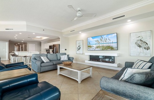Orange Beach Condo | 2nd Floor! Avoid the Elevators! New Owner, Completely remodeled!