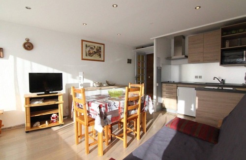 Jeux Apartment | 2nd floor, balcony, tv, ski locker, 30m², Alpe d'Huez
