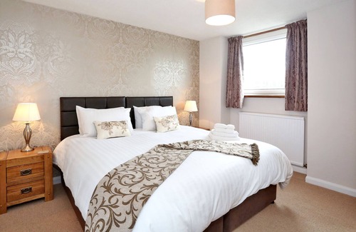 Aberdeen West End Apartment | 2nd Floor beautiful apartment in city centre