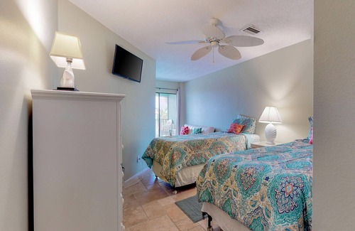 Bradenton Beach Condo | 2nd Floor Condo with Beach and Ocean views - Across the Street from the Beach.