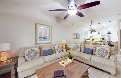 Bahama Bay Condo | 2nd floor condo w/gym, near theme parks, shared pools, balcony, tennis court