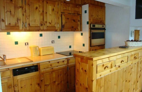 Pralognan-la-Vanoise Apartment | 2nd floor, balcony, tv, ski locker, 87m², Pralognan-la-Vanoise