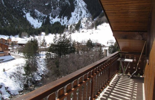 Pralognan-la-Vanoise Apartment | 2nd floor, balcony, tv, ski locker, 87m², Pralognan-la-Vanoise