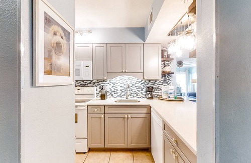 Fort Walton Beach Condo | 2nd-floor, Gulf-front condo with views - close to entertainment