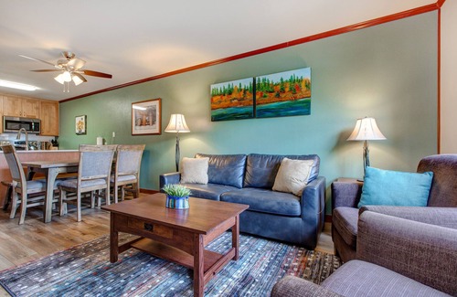 Salt Lake Mountain Resorts Condo | 2nd-floor ski-in/out condo w/balcony, fireplace, shared pool, hot tub, game room