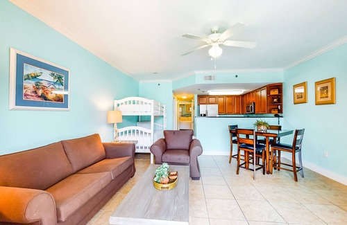 Fort Walton Beach Condo | 2nd Floor Welcoming Condo At Waterscape 490 Feet Of Private Beach