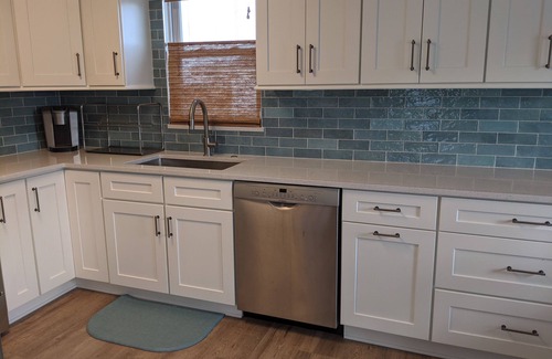 Long Beach House | 2nd Row, 6BR, 3BA, Huge Heated Pool, separate Cottage, Dog-Friendly