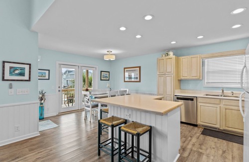 Long Beach House | 2nd Row w/Ocean and Marsh Views near Pier Pet friendly!