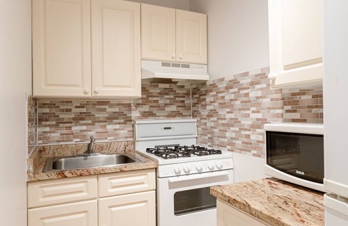 Midtown South Apartment | 2RW Chic Chelsea Studio Just for You