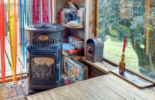 Scarborough House | 2x Double Bed - Glamping Wagon Dalby Forest
