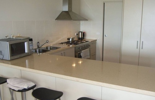 Newhaven Apartment | 3/11 Cleeland Street, Newhaven