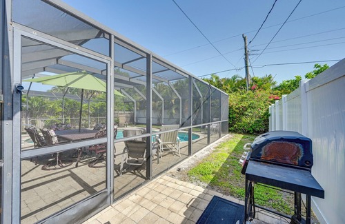 North Naples Cottage | 3/4 Mi to Delnor-wiggins Pass: Naples Getaway